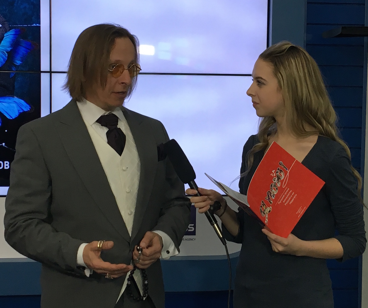 Иван Охлобыстин исполнил «Песни созвездия Гончих Псов»