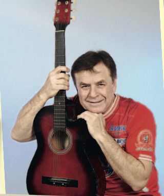 Григорий Гладков: Весёлого праздника!