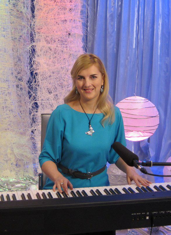 Вплетая музыку в слова. Елена Плотникова: Везде есть место вдохновению 